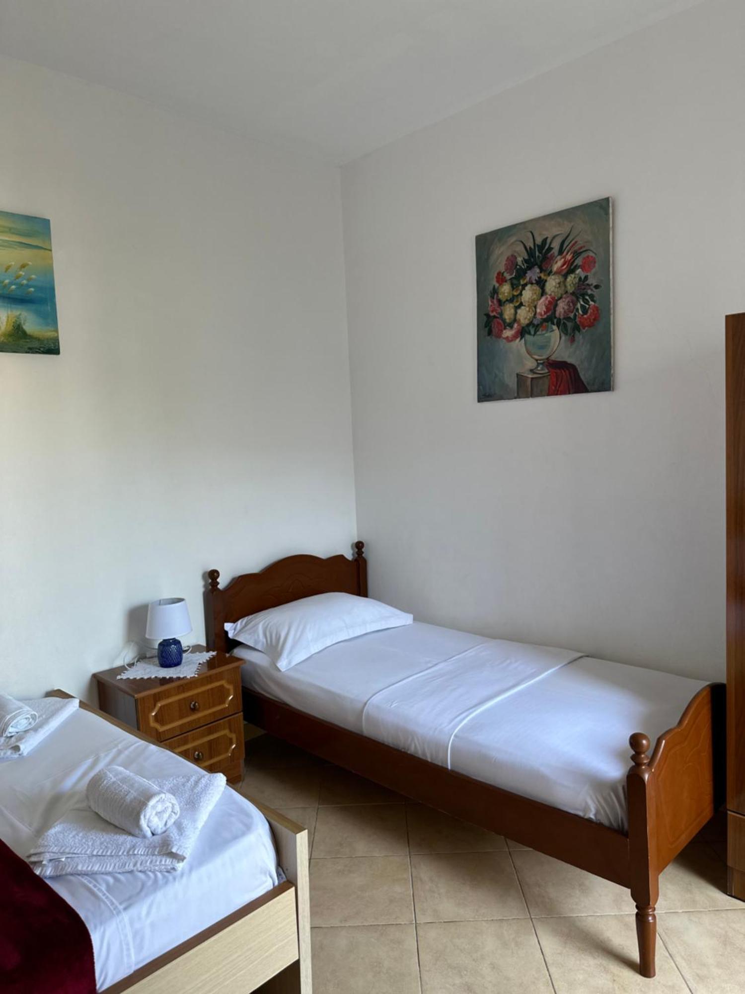 Albi'S Guesthouse クサミル エクステリア 写真